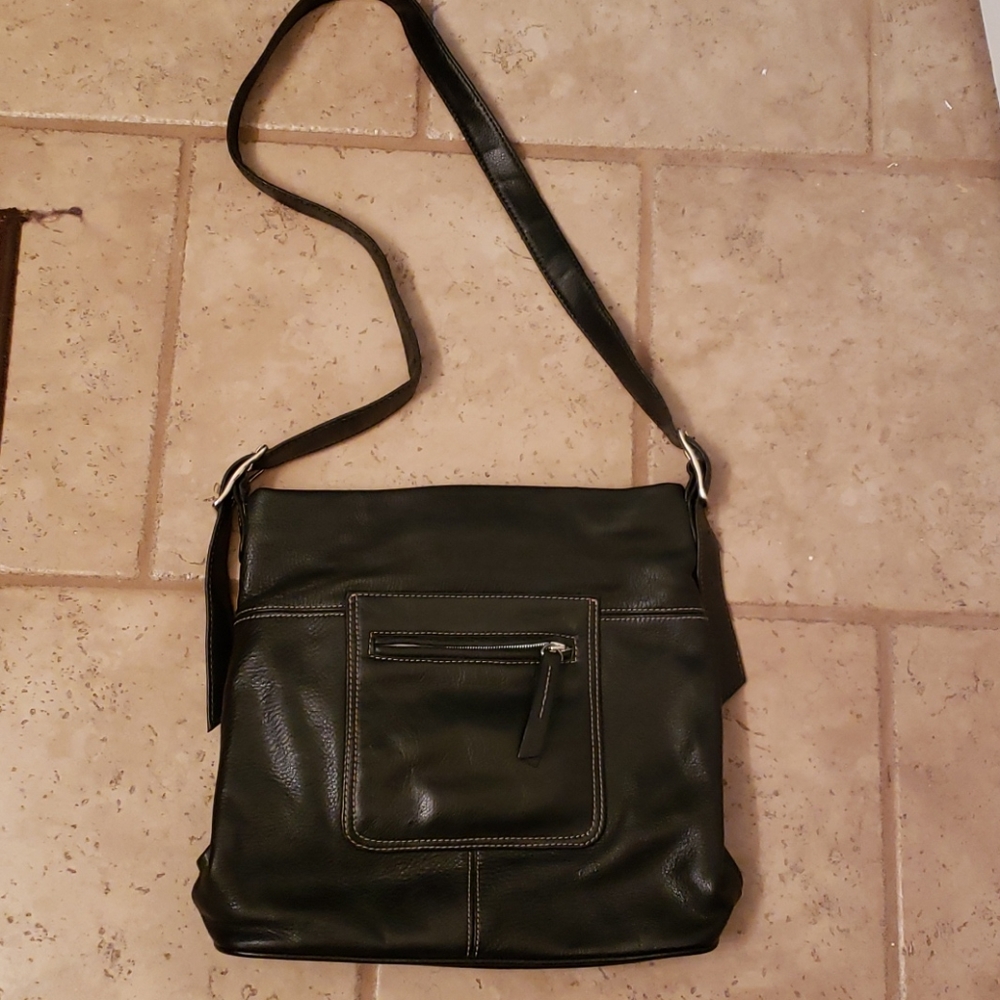 Liz Claiborne  Black Pebble Leather Purse